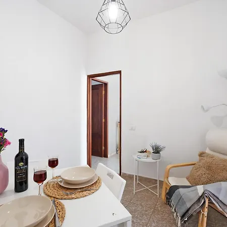 House In Anaga بيت للعطل *